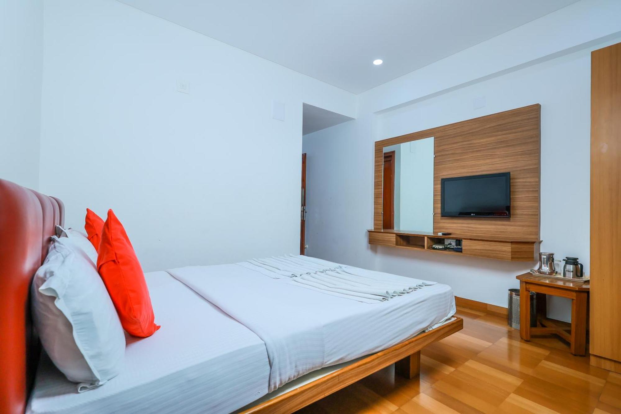 Hotel Janardana أودوبي المظهر الخارجي الصورة
